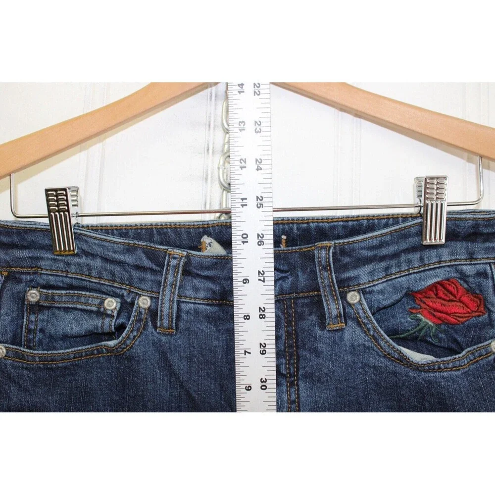 Free People Four Seasons Embroidered‎ Rose Jeans straight leg mom jean Size 28